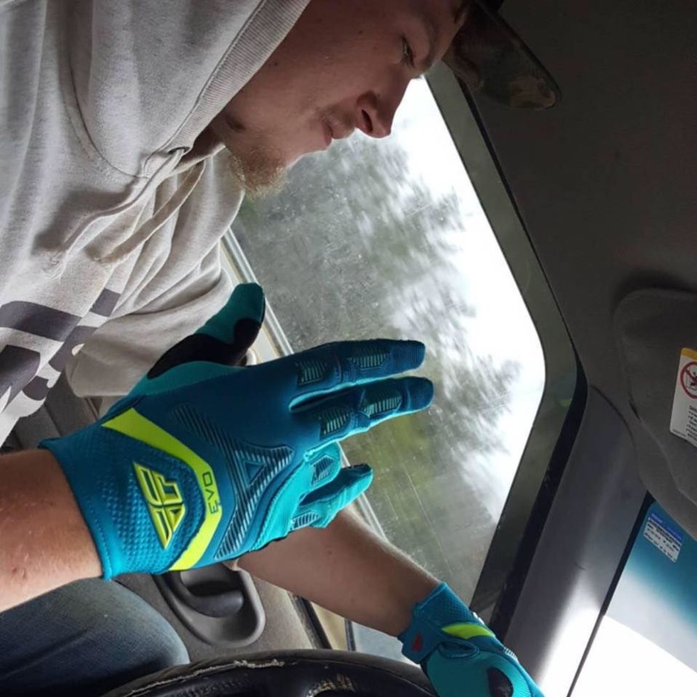 Meet your Posher, Tyler